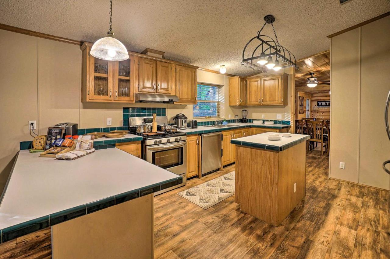 فيلا Broken Bow Oasis Hot Tub, Fire Pit And Patio المظهر الخارجي الصورة
